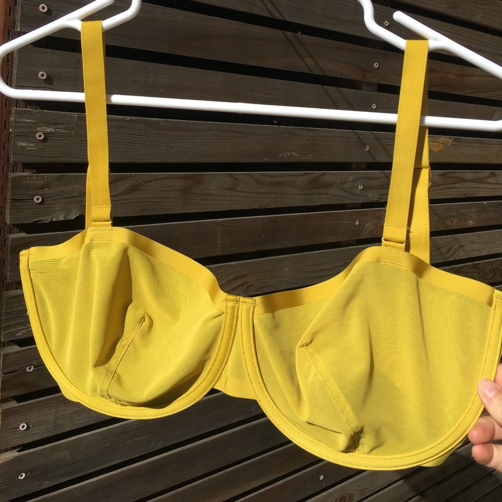 CUUP Balconette Bra 32H Sun, NWOT
